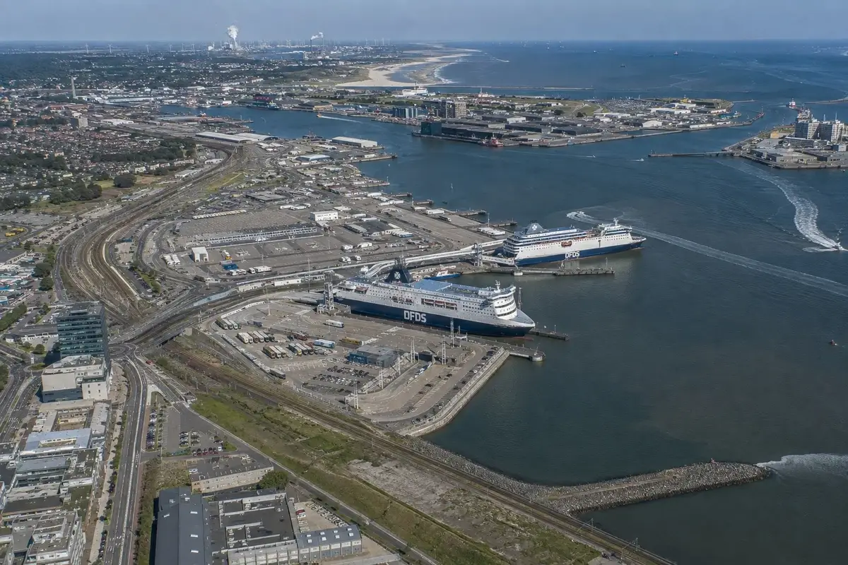 Terminal de ferris de pasajeros de DFDS en IJmuiden, Países Bajos